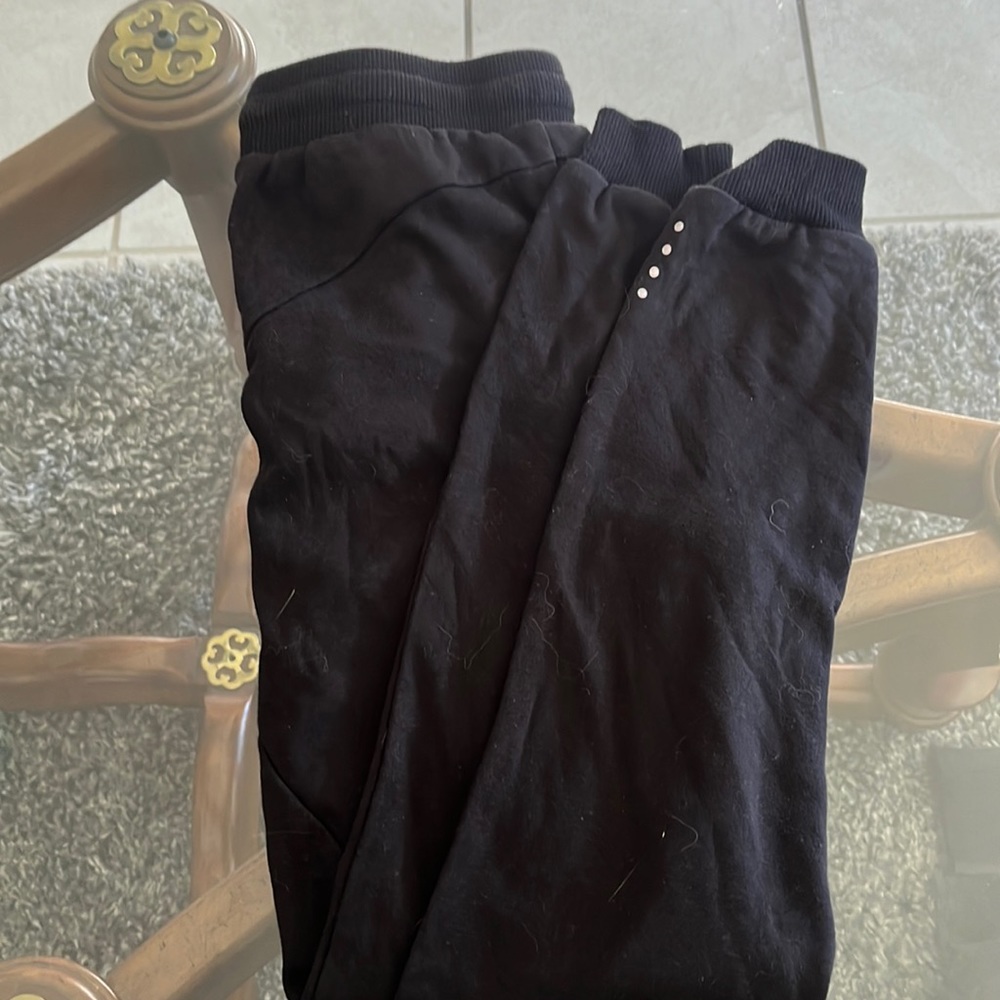 Kora black loungewear